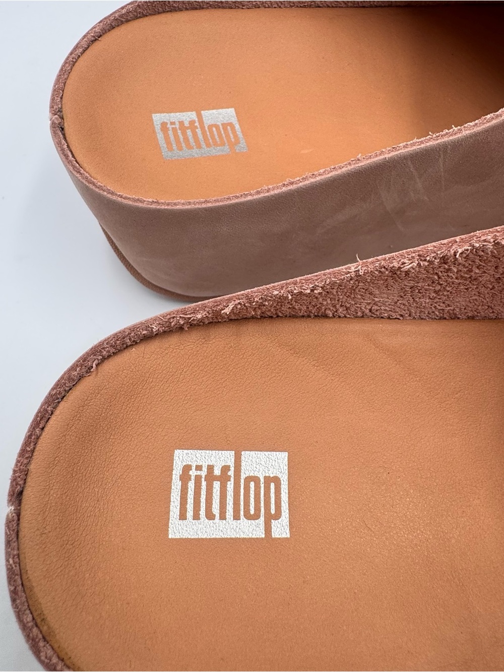 🤎NEW FitFlop Shuv Nubuck Slide Sandals Beige Size 7 Mule Clog Comfor - Picture 7 of 10